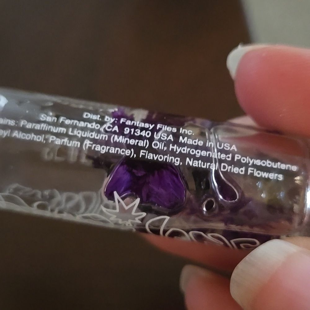 Urban Outfitters Purple Rollerball Boho Lip Mary Jane Mositure Grape Floral Glos - Picture 14 of 16